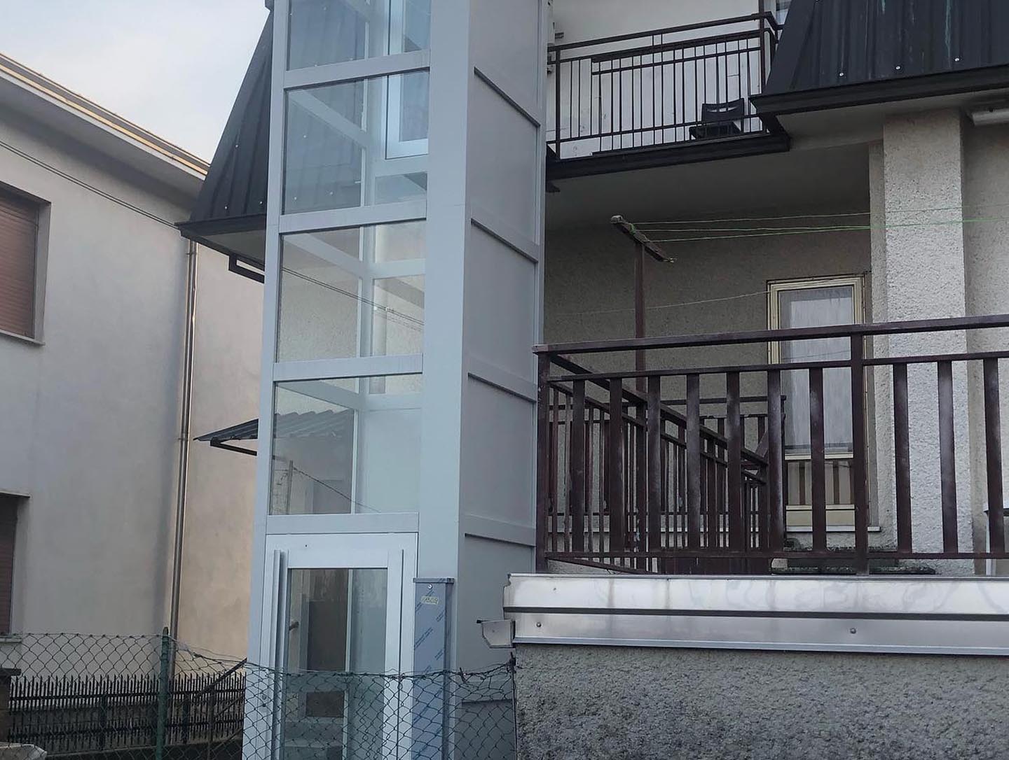 Vendita, installazione e manutenzione di montascale e ascensori